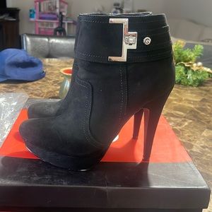 Heeled booties
